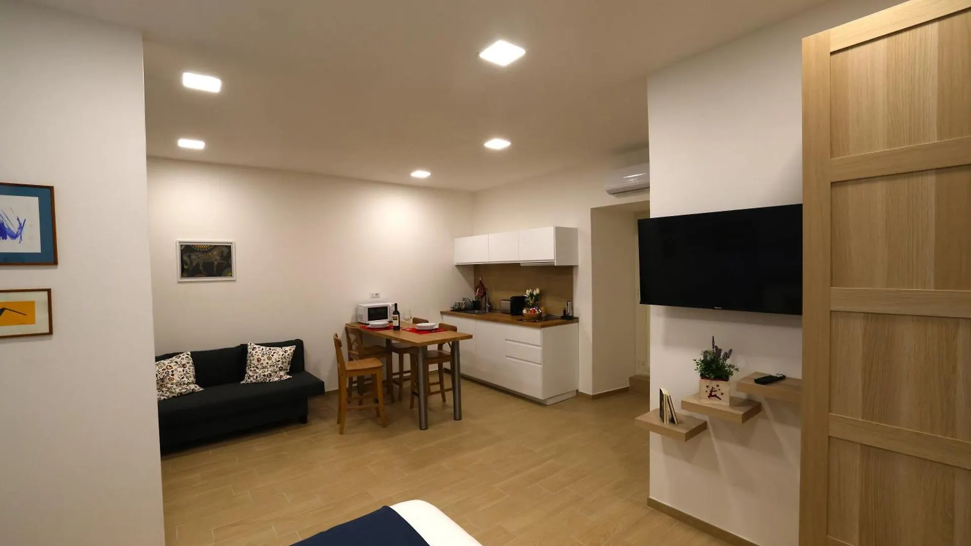 Daca Apartments Naples